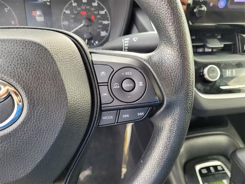 Used 2023 Toyota Corolla LE image 23