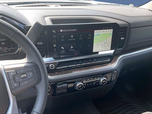 Used 2025 GMC Sierra 2500 SLE AWD/4WD image 10