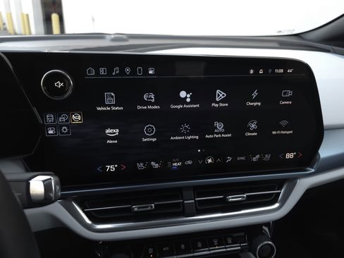 Used 2024 Chevrolet Equinox EV LT w/ Active Safety Package 3 image 23