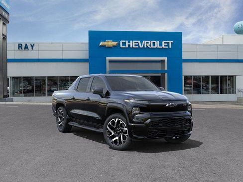 New 2025 Chevrolet Silverado EV RST image 39
