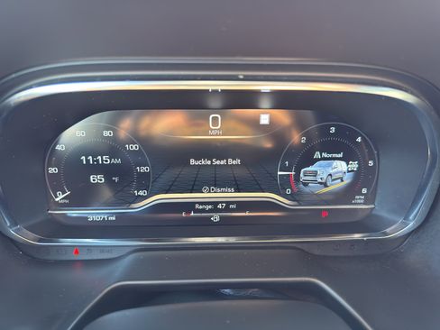 Used 2022 GMC Yukon SLE w/ Gmc Pro Safety Plus Package image 18