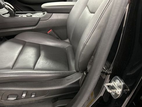 Used 2024 Cadillac XT5 Premium Luxury w/ Technology Package AWD/4WD image 7