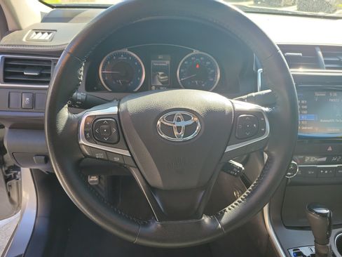 Used 2015 Toyota Camry XLE FWD image 25