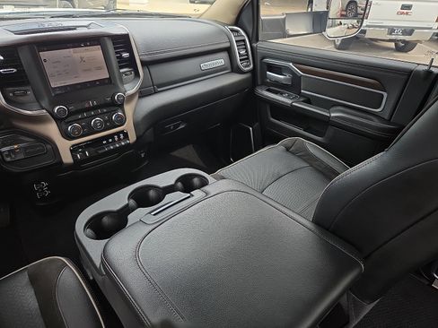 Used 2022 RAM 2500 Laramie AWD/4WD image 12
