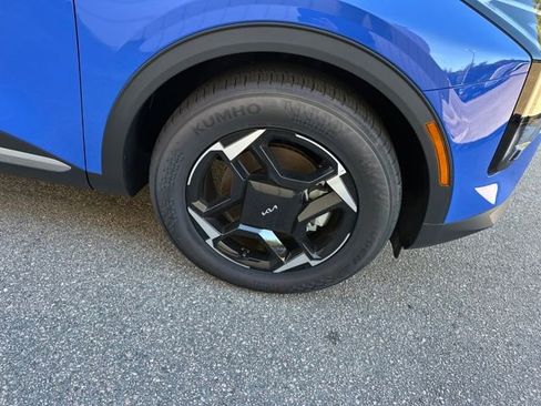 New 2026 Kia Sportage EX image 13