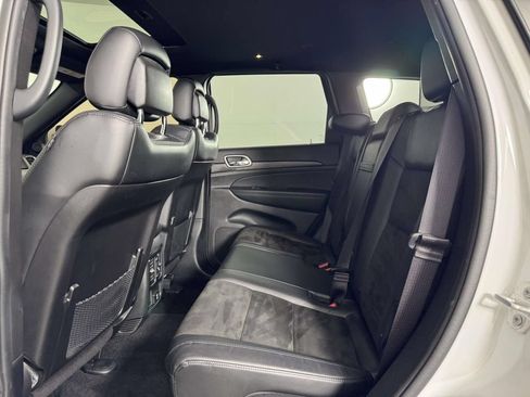 Used 2021 Jeep Grand Cherokee Laredo X AWD/4WD image 31