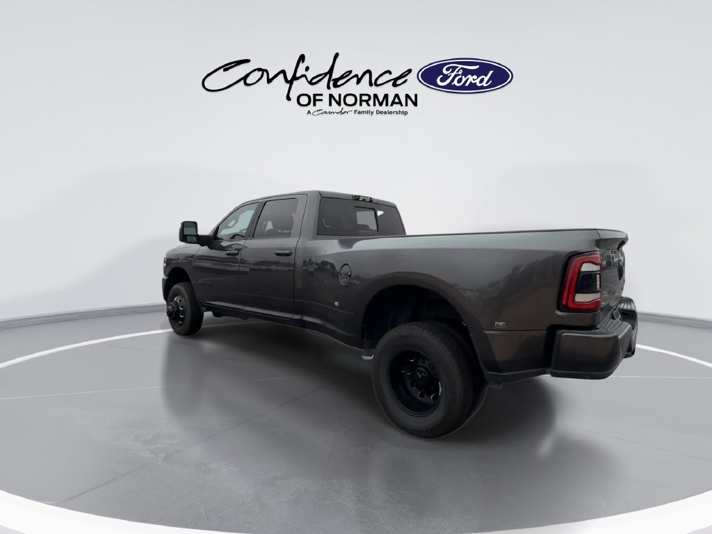 Used 2023 RAM 3500 Laramie w/ Night Edition AWD/4WD image 9