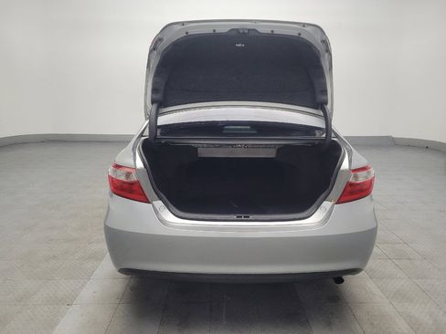 Used 2015 Toyota Camry LE image 29