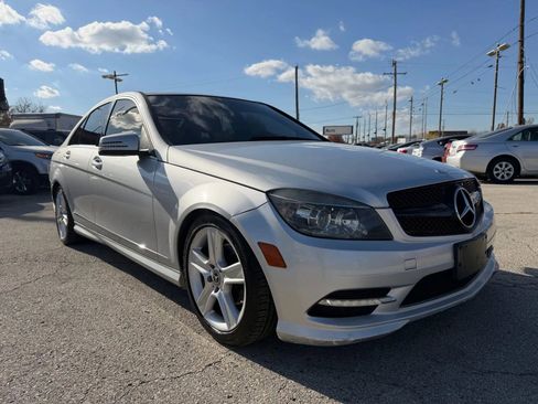 Used 2011 Mercedes-Benz C 300 4MATIC Sedan image 7
