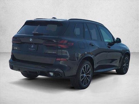 New 2026 BMW X5 sDrive40i image 2