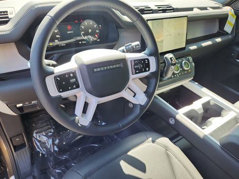 New 2025 Land Rover Defender 110 S image 14