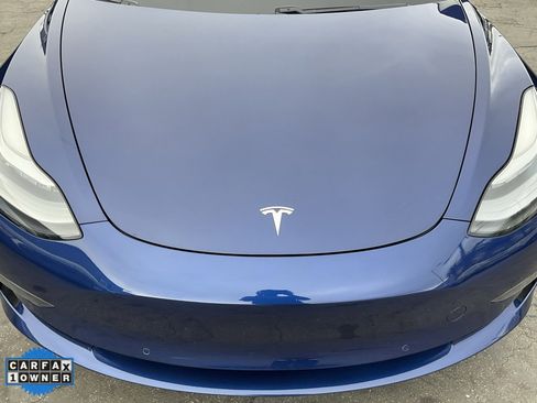 Used 2019 Tesla Model 3 Standard Range Plus image 90