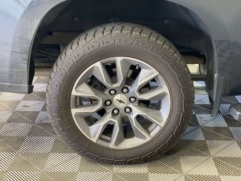 Used 2019 Chevrolet Silverado 1500 RST AWD/4WD image 18