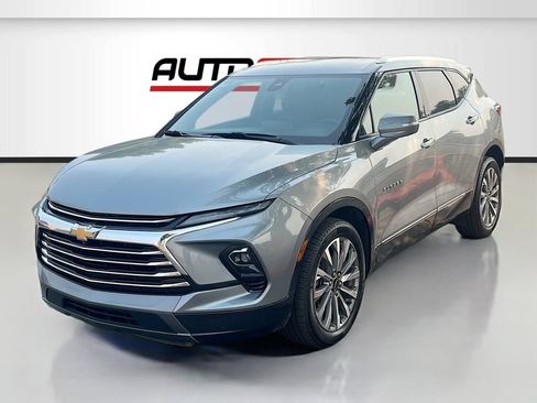 Used 2024 Chevrolet Blazer Premier w/ Driver Confidence II Package AWD/4WD image 3