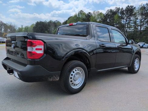 New 2026 Ford Maverick XL image 4