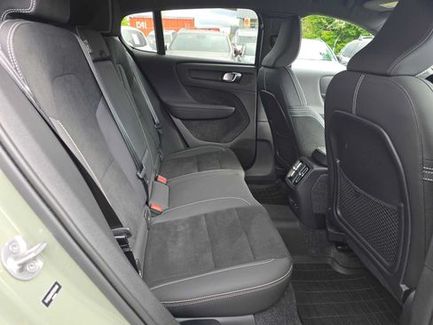 Used 2023 Volvo C40 P8 Recharge Ultimate w/ Protection Package Premier AWD/4WD image 13