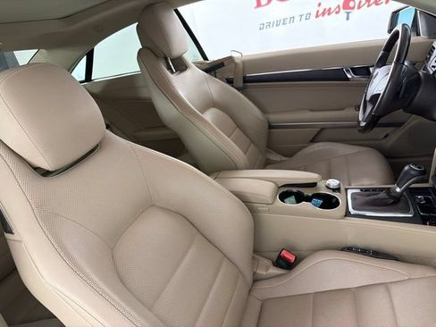 Used 2011 Mercedes-Benz E 550 Coupe image 16