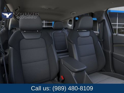 New 2026 Chevrolet Trax LT w/ LT Convenience Package FWD image 16