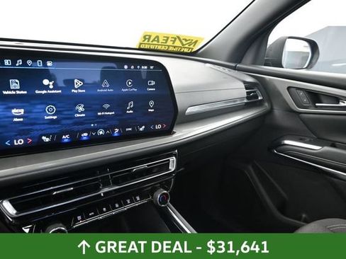 Used 2024 Chevrolet Traverse LT FWD image 24
