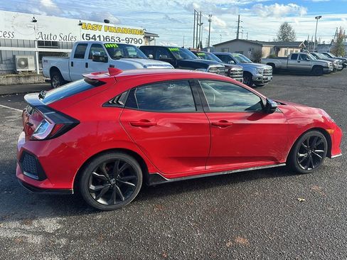 Used 2017 Honda Civic Sport image 3