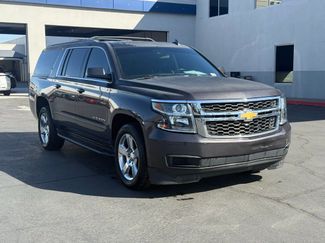 Used 2017 Chevrolet Suburban LT video 1