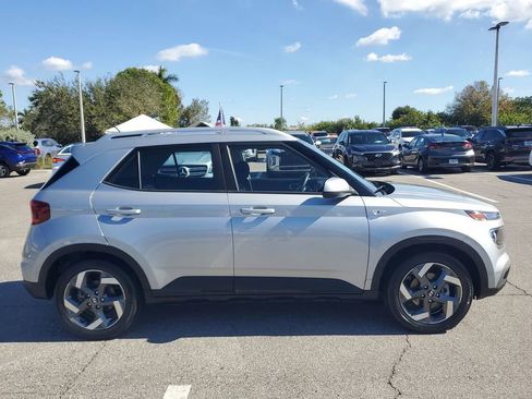 Certified 2023 Hyundai Venue SEL w/ Cargo Package image 10