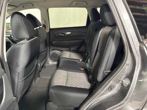 Used 2018 Nissan Rogue SV w/ Premium Package AWD/4WD image 5