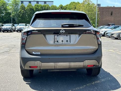 Certified 2025 Nissan Kicks SV AWD/4WD image 3