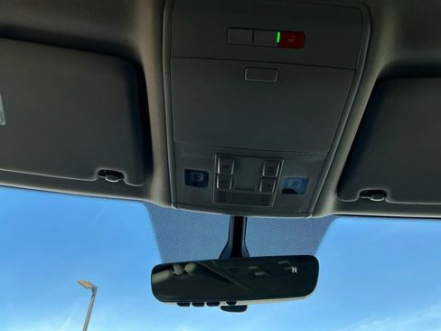 Used 2022 Volkswagen Atlas SE image 34