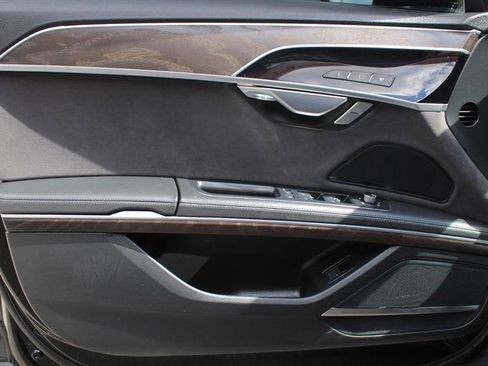 Used 2022 Audi A8 L 3.0T image 12