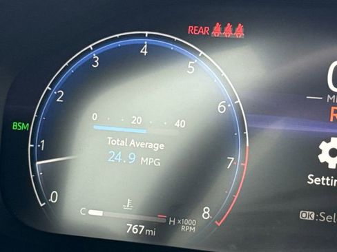 Used 2025 Toyota RAV4 Limited image 30