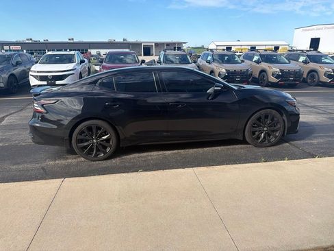 Used 2020 Nissan Maxima SR w/ Illumination Package FWD image 6