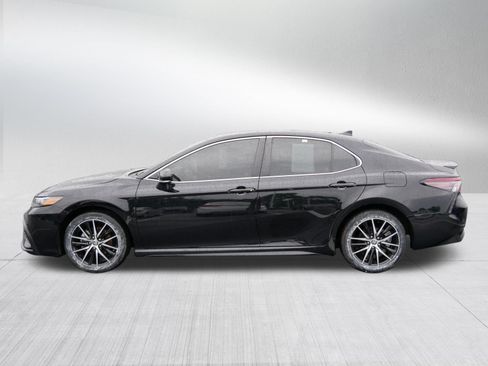 Certified 2024 Toyota Camry SE FWD image 4