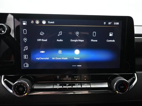 Used 2024 Chevrolet Colorado Trail Boss w/ LPO, Dark Essentials Package AWD/4WD image 19