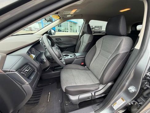 Used 2021 Nissan Rogue S image 16