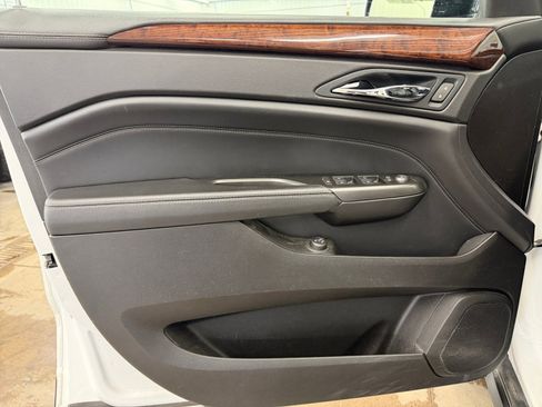 Used 2012 Cadillac SRX Premium image 22