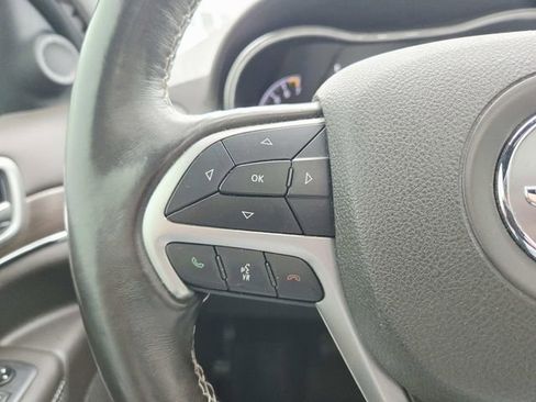 Used 2018 Jeep Grand Cherokee Overland image 17