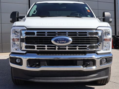 Used 2025 Ford F250 XLT image 7