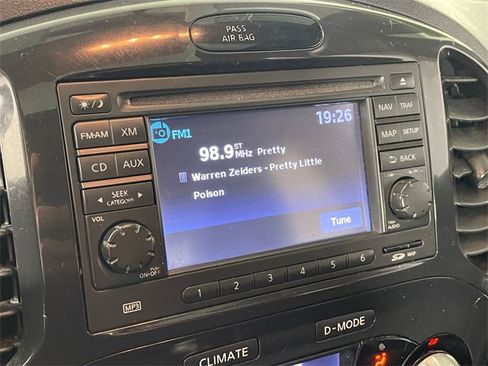 Used 2012 Nissan Juke SL w/ Sport Pkg image 7