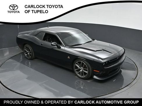 Used 2018 Dodge Challenger R/T Scat Pack RWD image 39