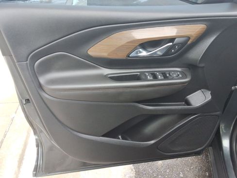 Used 2021 GMC Terrain SLE w/ Driver Convenience Package image 21