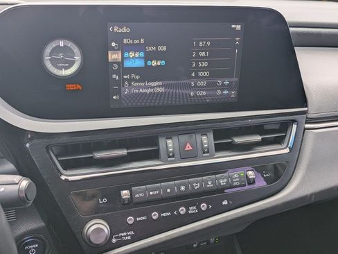 Used 2022 Lexus ES 300h w/ Premium Package FWD image 14