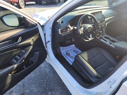 Used 2021 Honda Accord Sport image 17