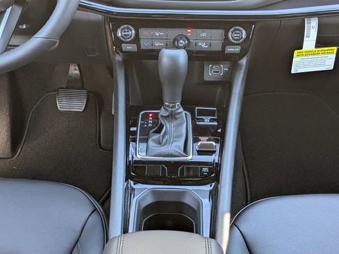 New 2026 Jeep Compass Latitude AWD/4WD image 19