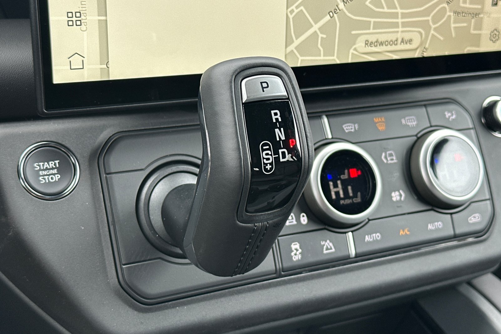 New 2026 Land Rover Defender 110 X-Dynamic SE AWD/4WD image 22