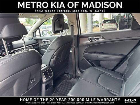 Used 2026 Kia Sportage EX FWD image 32