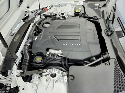 Certified 2024 Jaguar F-TYPE R AWD/4WD image 43