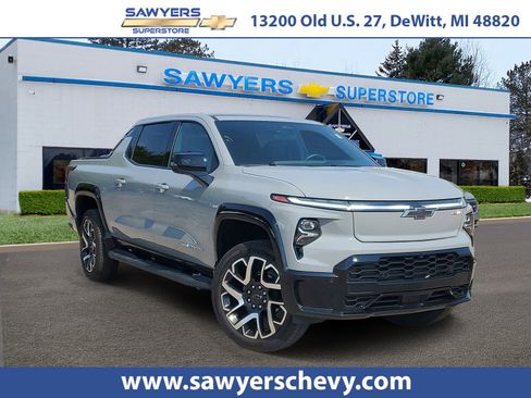 Certified 2025 Chevrolet Silverado EV RST AWD/4WD image 1
