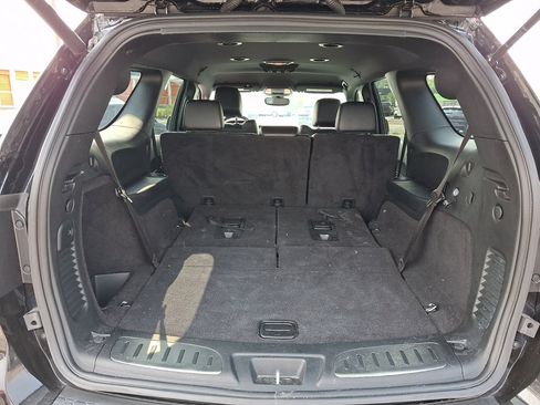 Used 2022 Dodge Durango R/T w/ Blacktop Package AWD/4WD image 18