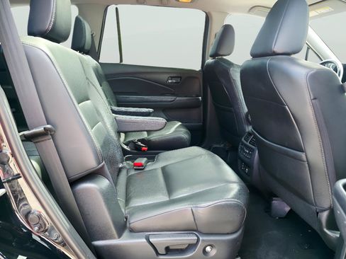 Used 2017 Honda Pilot Elite image 17